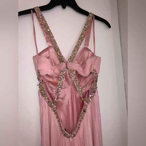 Pink gown with rhinestones - Picture 4 of 4